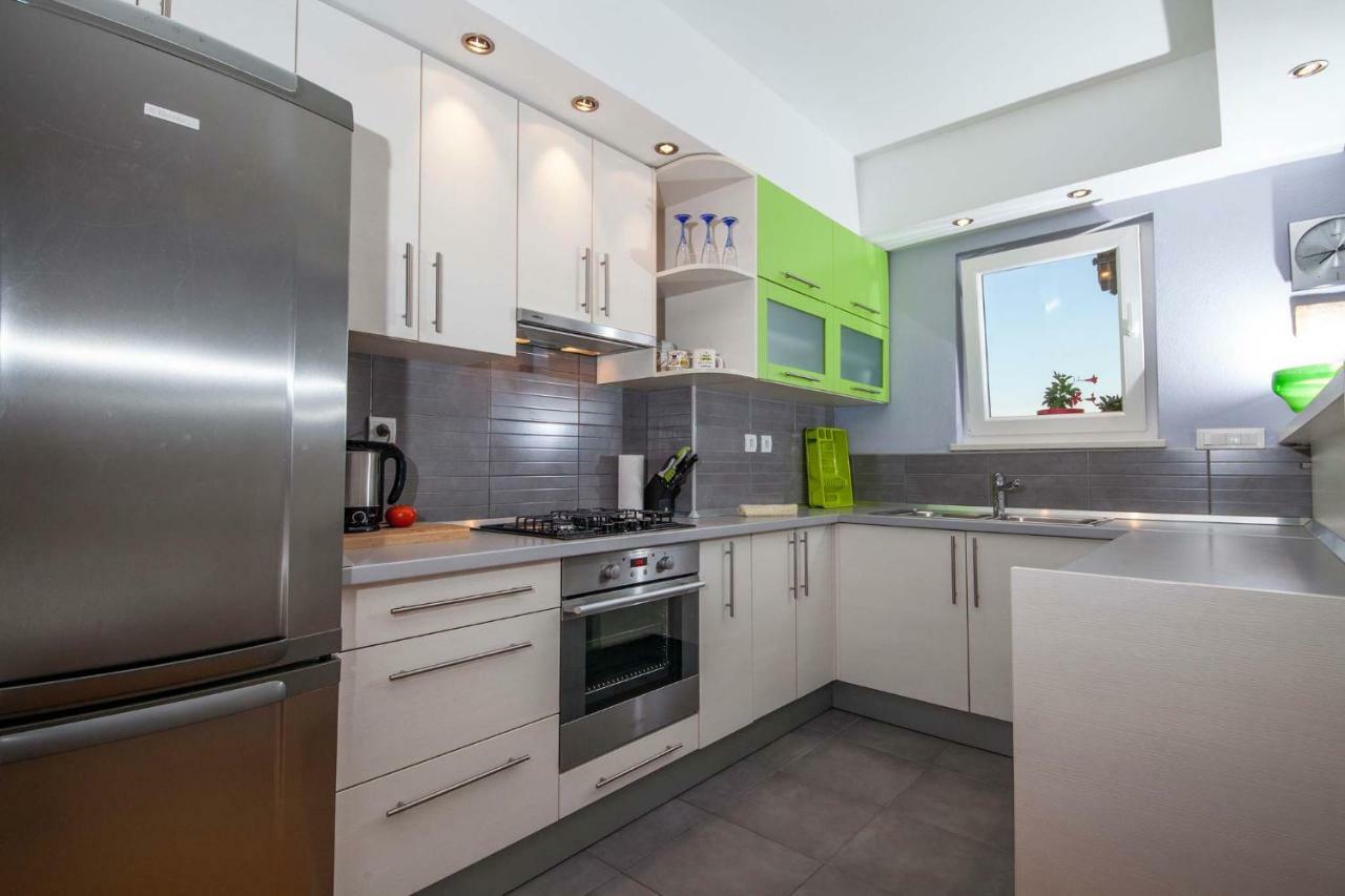 Apartment Sarena Makarska Exterior photo